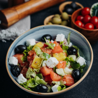 Salat Yunan