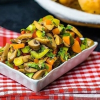 Göbələk Salatı