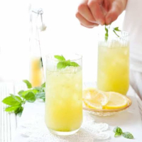 Apple & Mint Lemonade