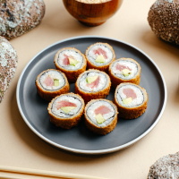 Tuna hot roll