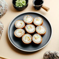Crunchy chicken teriyaki hot roll
