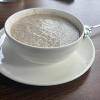 Göbələk Şorbası