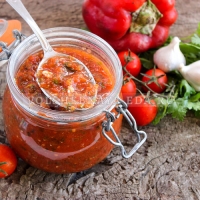 Pomidor əzməsi