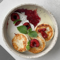 Homemade Syrniki