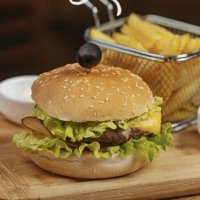 Közdə Burger Ət