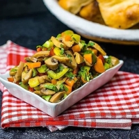 Göbələk Salatı