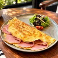 Hise Verilmiş Can Əti ilə Omlet