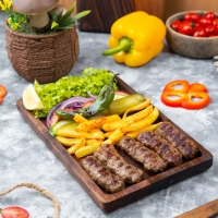 ƏT KÖFTƏ QABDA
