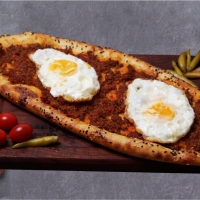 PİDƏ YUMURTALI