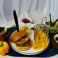 BEEF BURGER