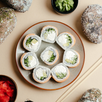 Sunrise smoked salmon roll