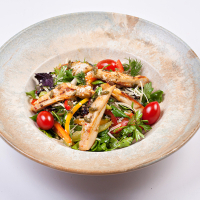 Toyuq Salatı